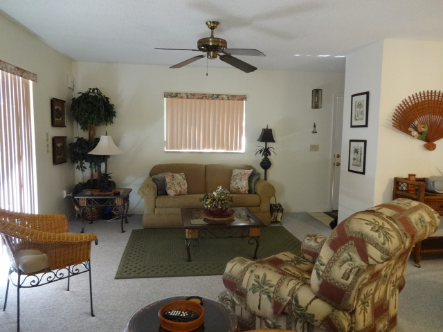 603 livingrm
